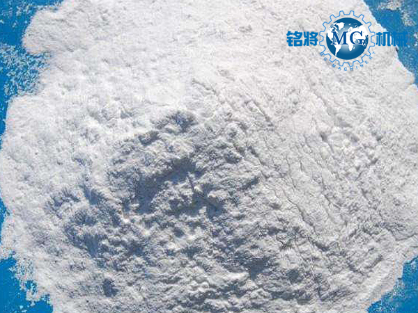 1袋膩?zhàn)臃劾麧?rùn)多少？膩?zhàn)臃凵沙杀? /> 
</p>
　　<strong>1袋膩?zhàn)臃劾麧?rùn)多少？</strong><br />
　　目前膩?zhàn)臃鄣氖袌?chǎng)價(jià)格一般在400-600元之間，如果你是經(jīng)銷商，那么就需要減去你的運(yùn)營成本，人力成本，存儲(chǔ)成本和進(jìn)貨成本等。<br />
　　如果你是廠家，就需要考慮，你設(shè)備的成本，原材料的成本，人力成本，運(yùn)輸成本等等。<br />
　　<strong>膩?zhàn)臃凵沙杀?/strong><span style=